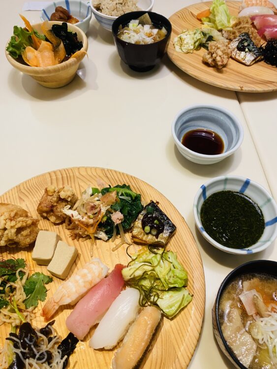 自然食のビュッフェレストラン「旬菜食健ひな野 所沢店」料理2023.2月